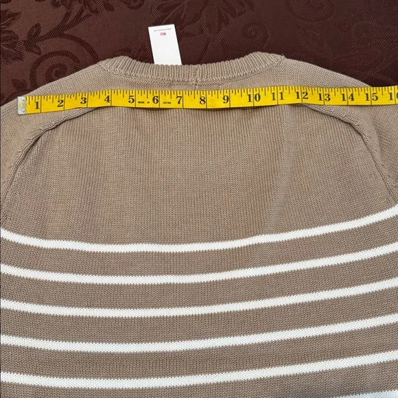 Vigoss Short Sleeve Nautical Stripe Sweater. Size L - Picture 11 of 13